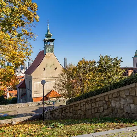 Castle Vista Getaway, Free Parking Apartment *