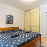 Castle Vista Getaway, Free Parking *