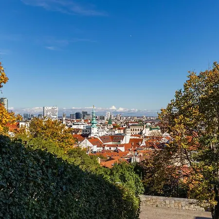 Apartment Castle Vista Getaway, Free Parking *